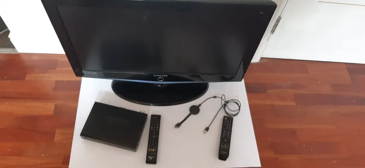 Samsung TV and Triax Satellite Box - Image 1