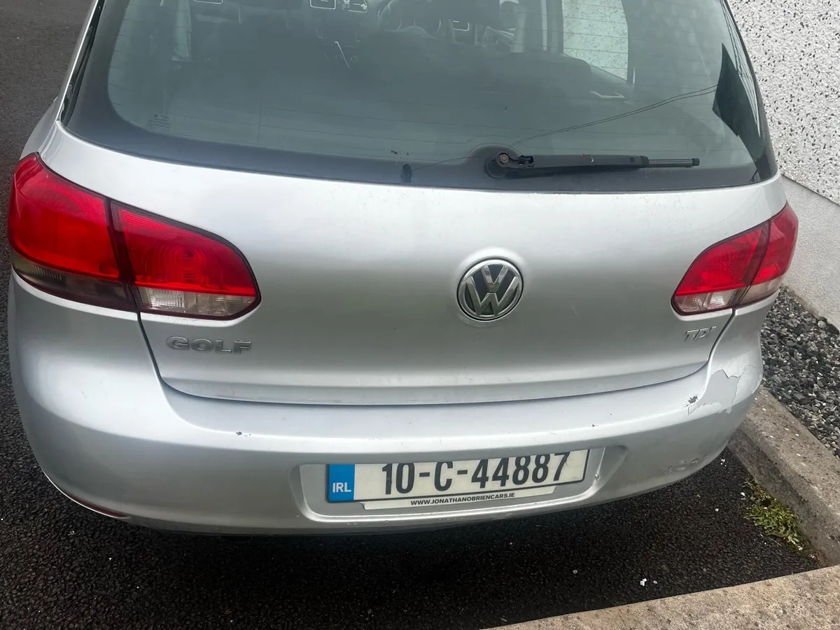 2010 1.6 TDI Automatic VW Golf - Image 2