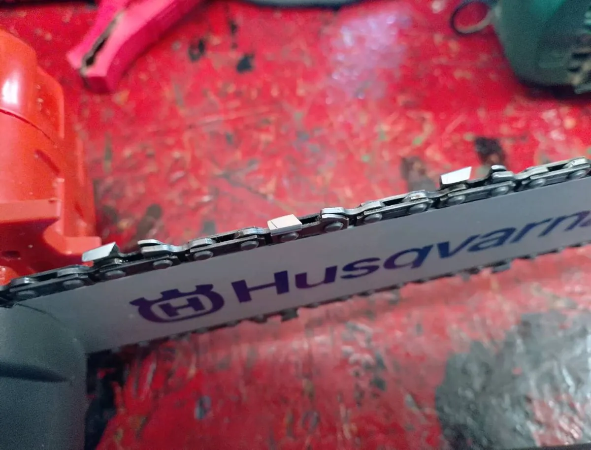 Chainsaw - Image 3