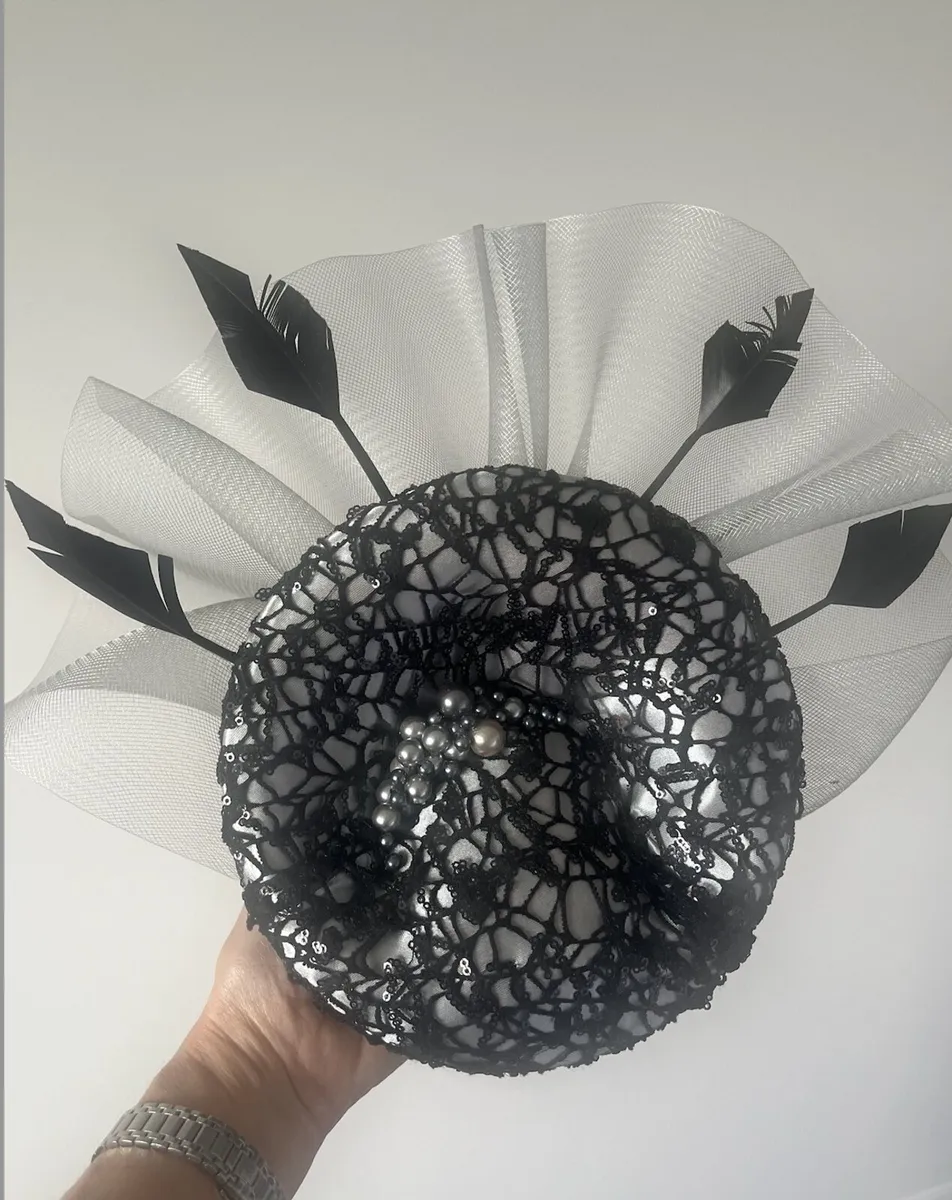 clothing - Image 1