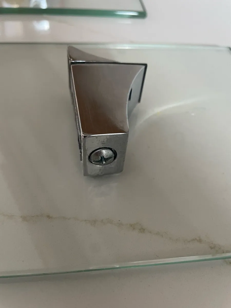 Two toughened glass bathroom shelves - Image 2
