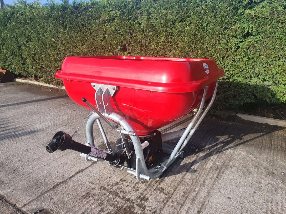 Rhino  wagtail spreader 600l - Image 3