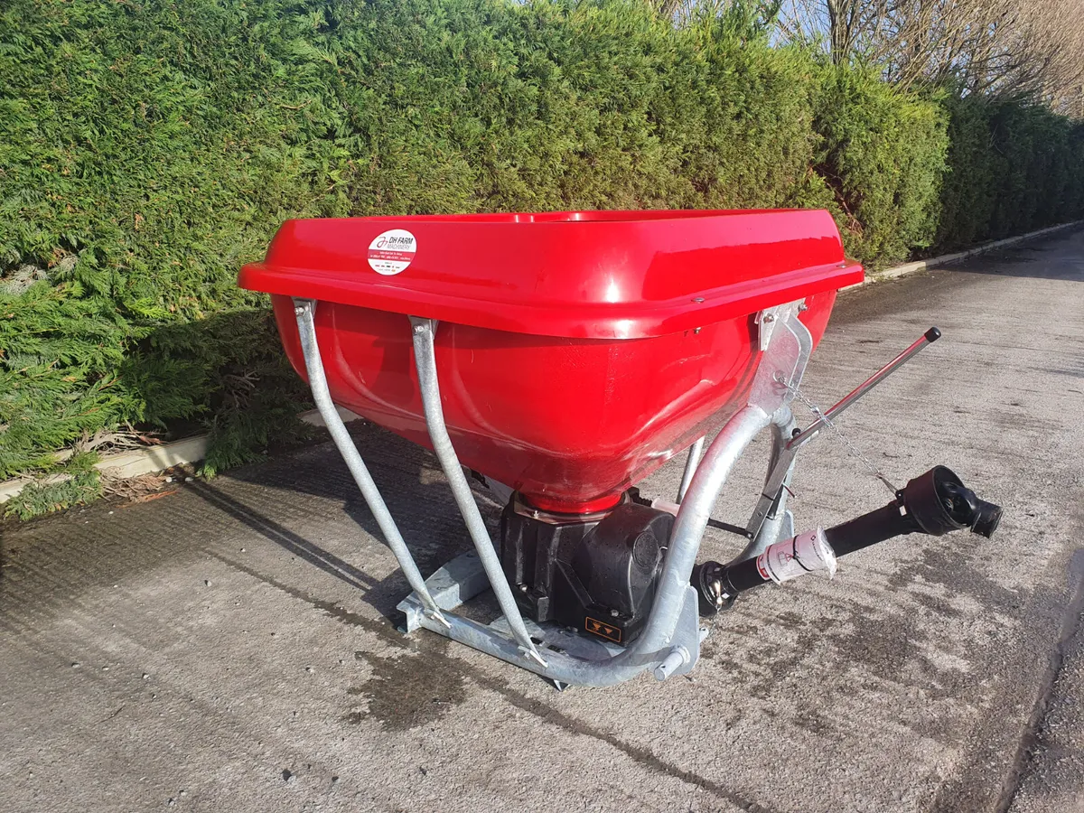 Rhino  wagtail spreader 600l - Image 2