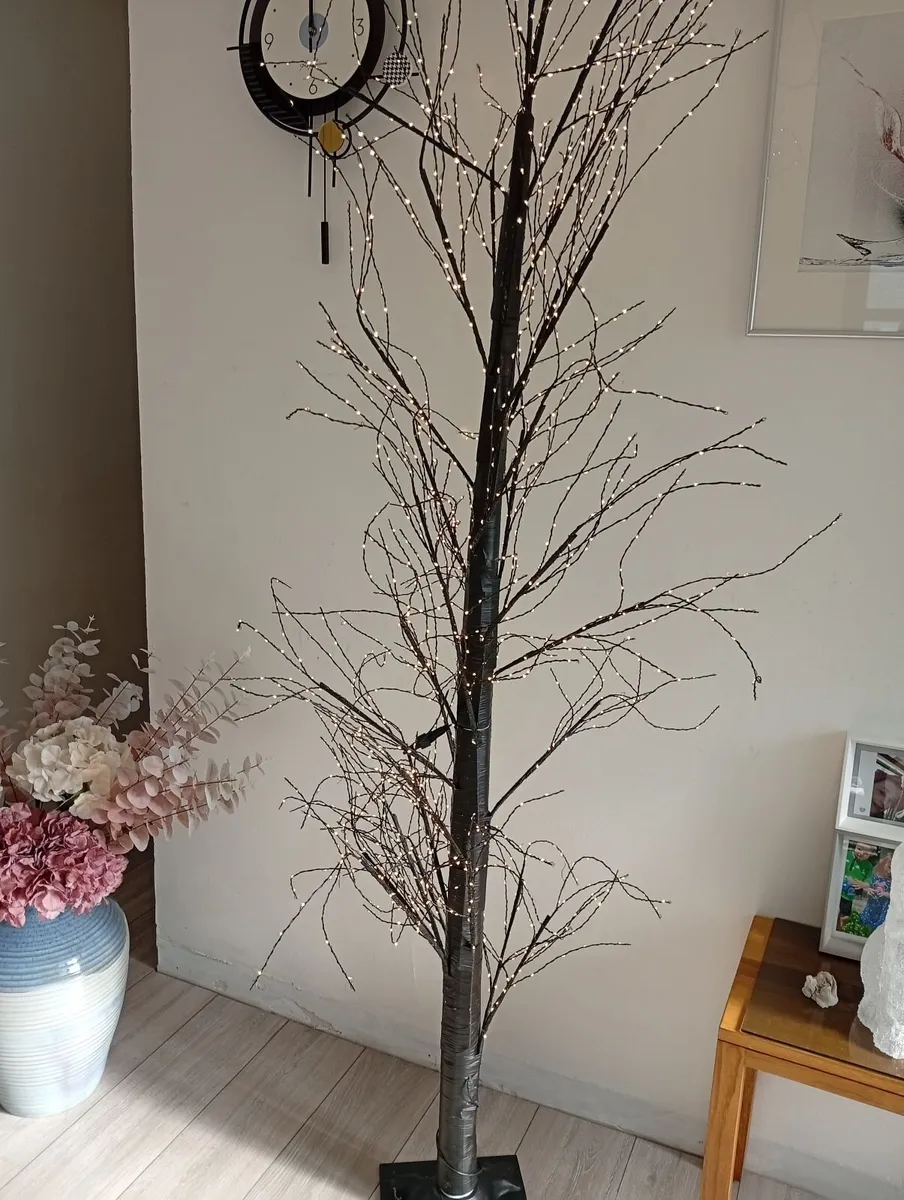 Indoor tree  tree with lights - Image 3