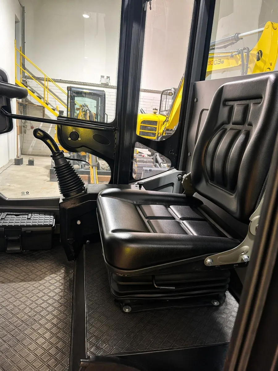 Blanche TW-3T Forklift - Image 4