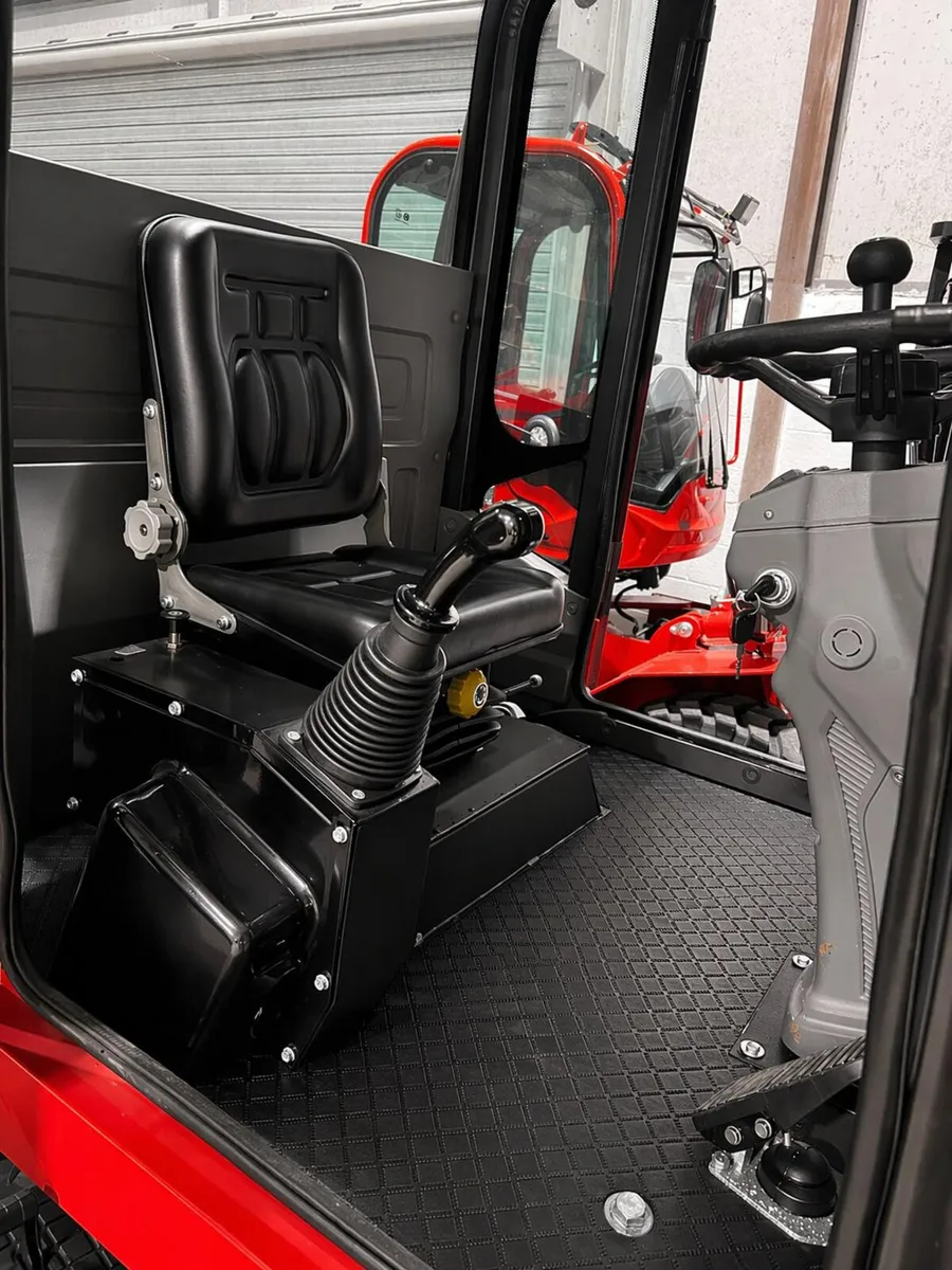 Forklift - Image 4