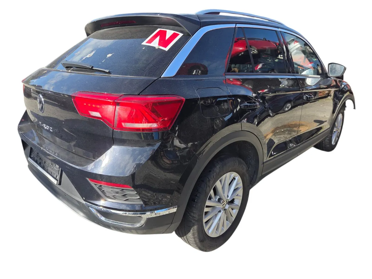 2021 VOLKSWAGEN T ROC  For Breaking/Dismantling - Image 4