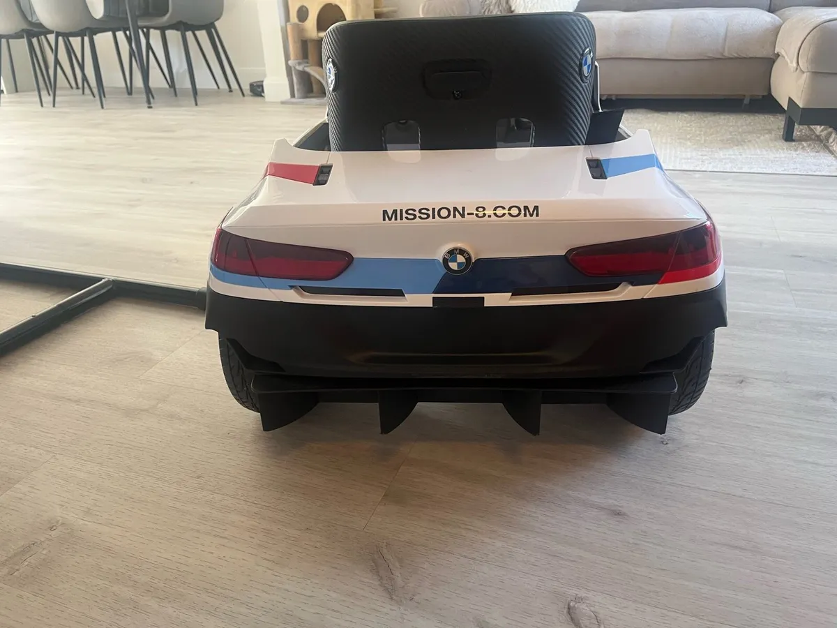 BMW motor car - Image 2