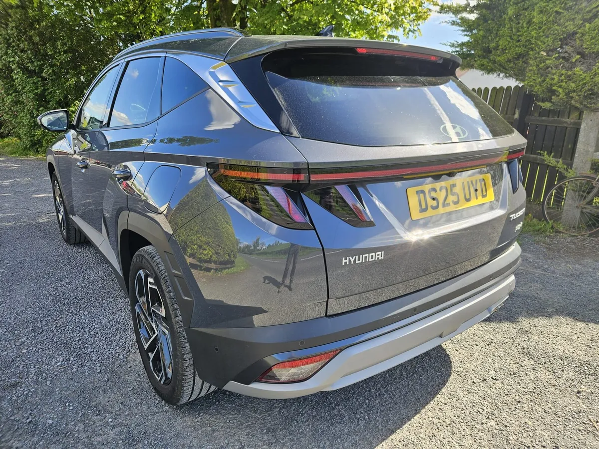 2025 Hyundai Tucson Ultimate Phev - Image 3