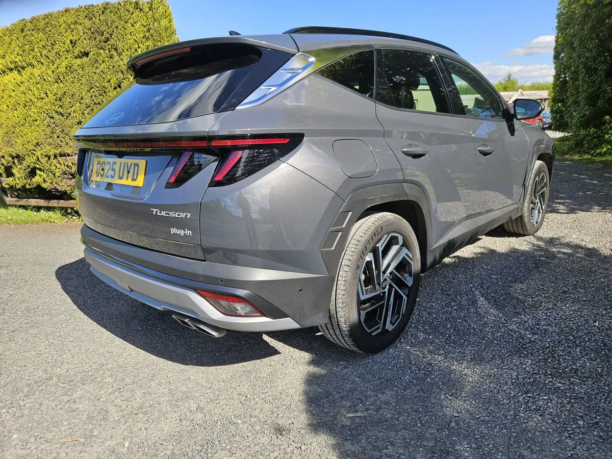 2025 Hyundai Tucson Ultimate Phev - Image 4