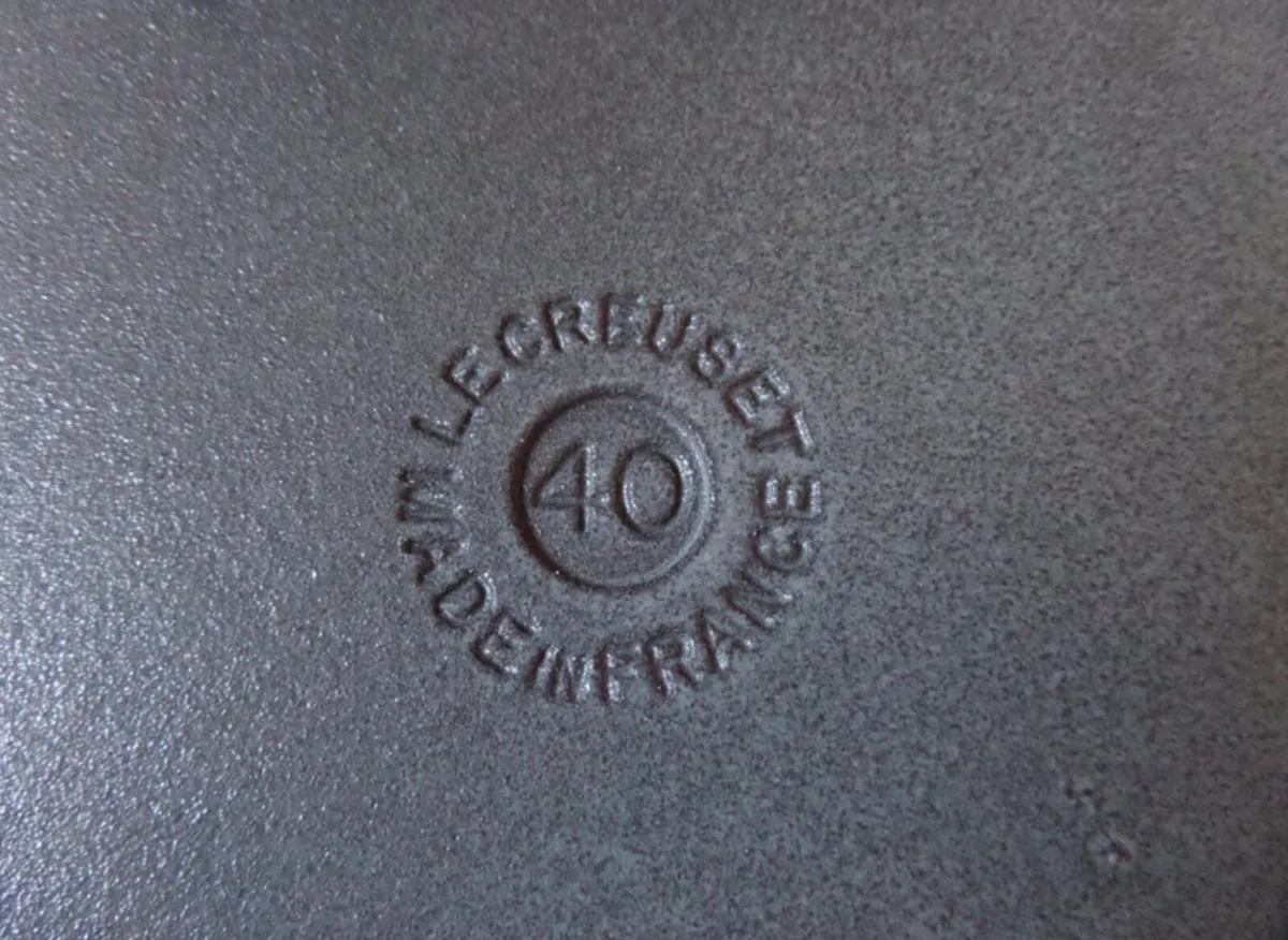 Le Creuset enamelled cast iron roasting dish - Image 3