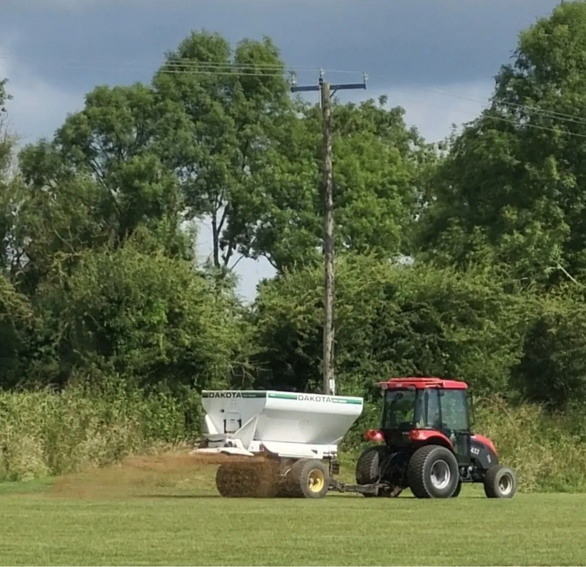 SAND SPREADING - Image 2