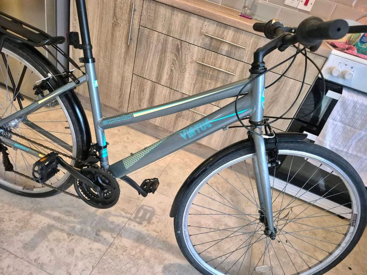 APOLLO VIRTUE HYBRID BIKE 20 INCH FRAME LIGHTWEIGH - Image 3