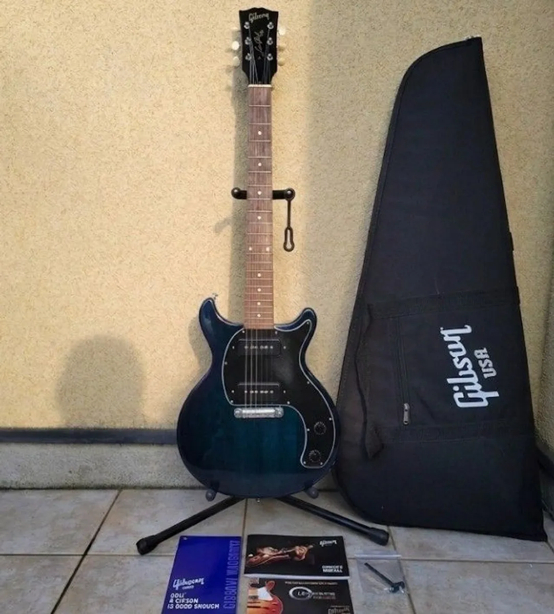 Gibson tribute Les Paul double cut blue