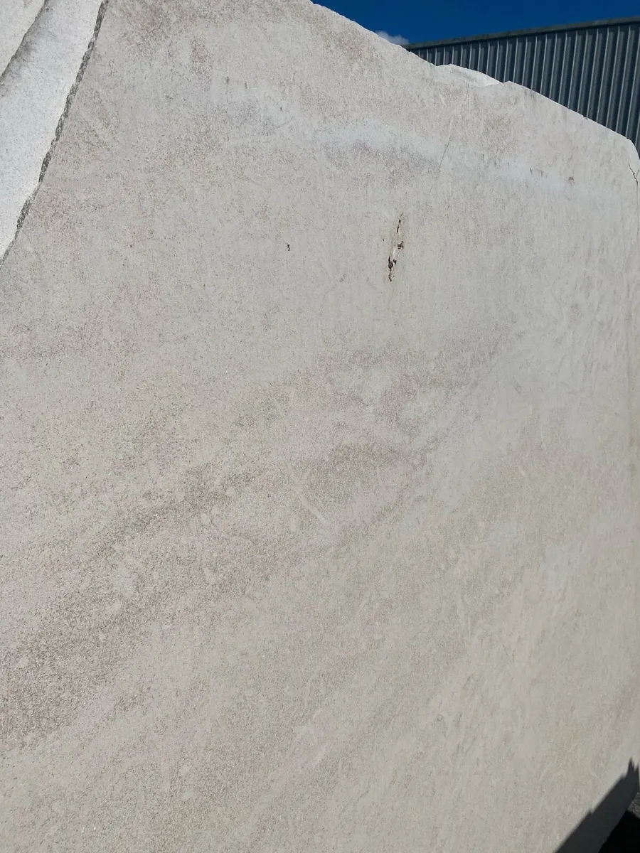 Stone slabs - Image 1