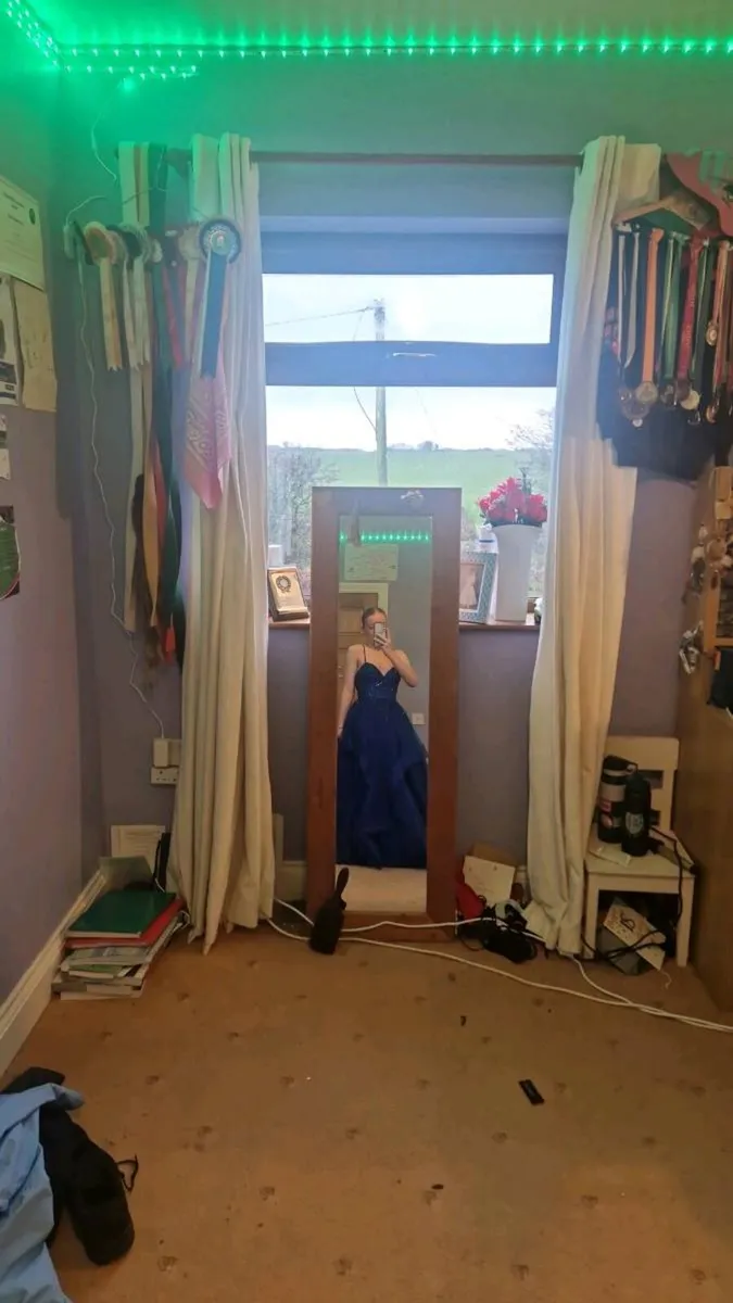 debs dress - Image 2