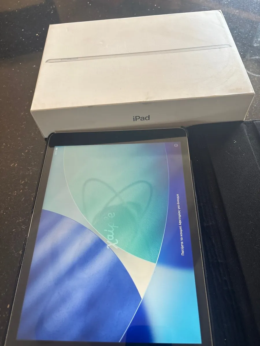 iPad - Image 3