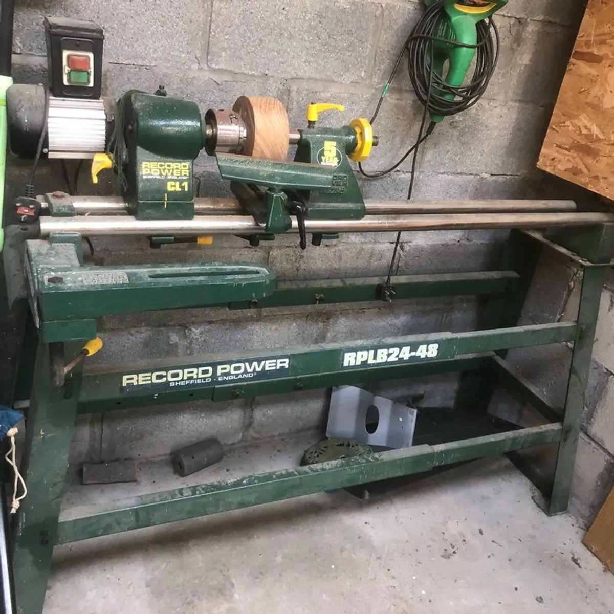 wood lathe - Image 1