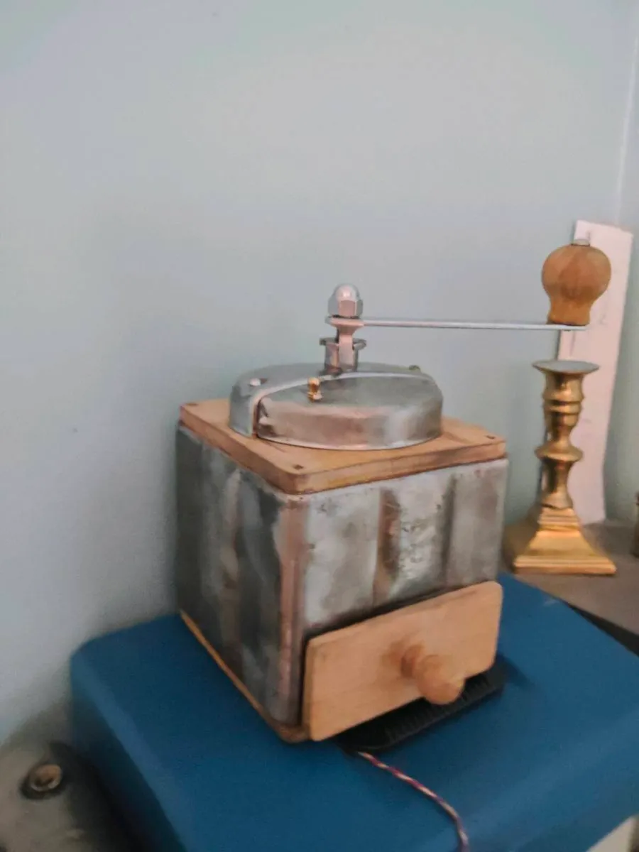 Peugeot vintage coffee grinder - Image 1