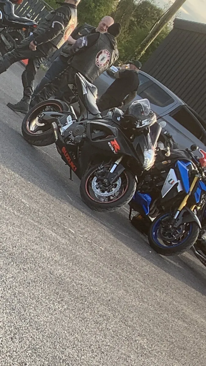 Suzuki Gsxr k7 600 - Image 3