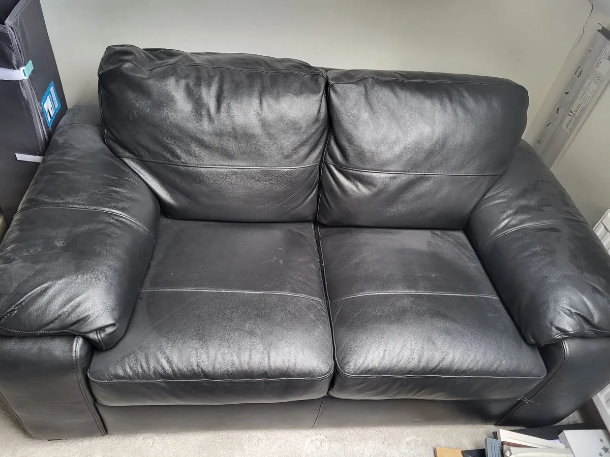 Black leather couch - Image 2