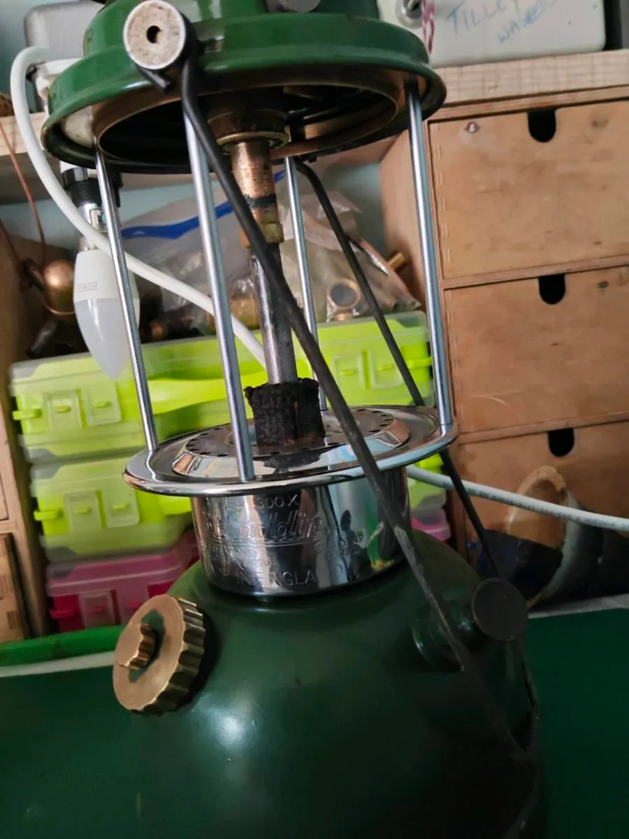 Vintage oil lamp - Image 3