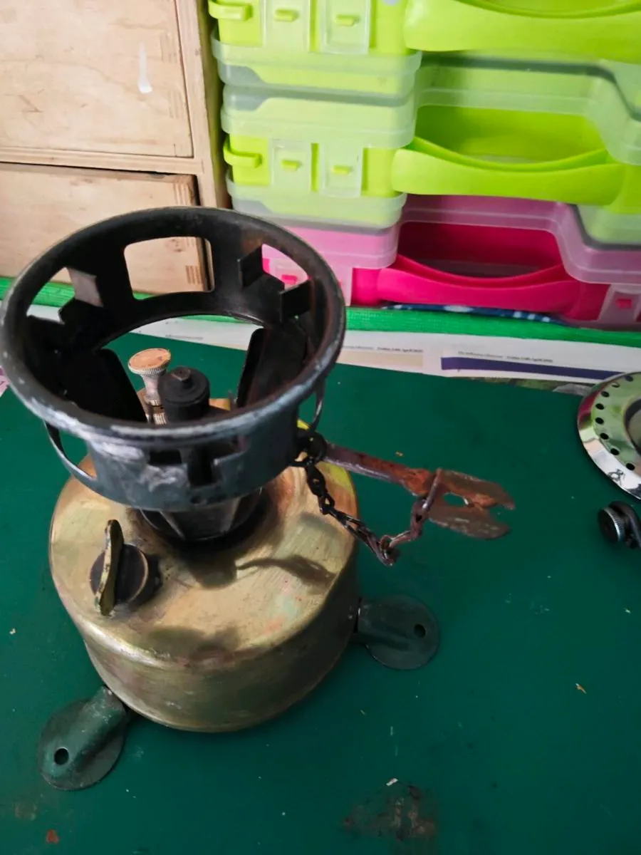 Vintage oil stove - Image 2