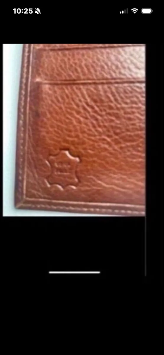 Quality Leather Travel Wallet - Image 1