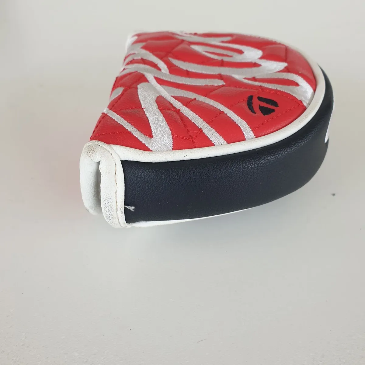 Taylormade Spider GT putter head cover - Image 4