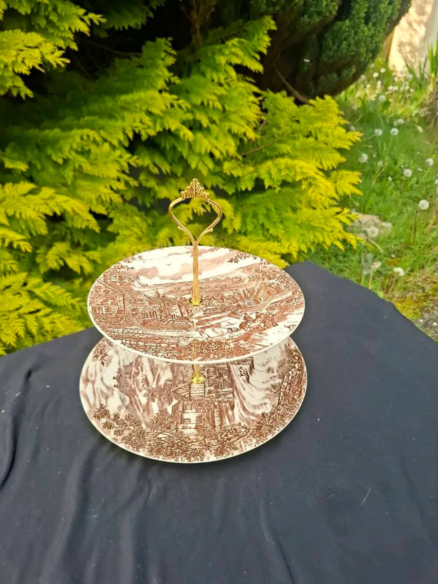 Brown cake stand postage possible - Image 2