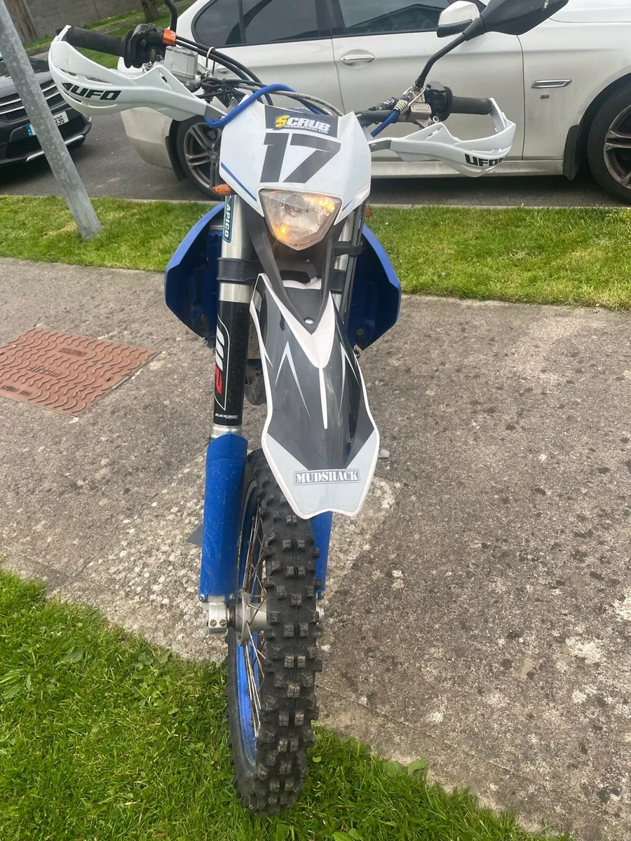 Husaberg 390 - Image 1