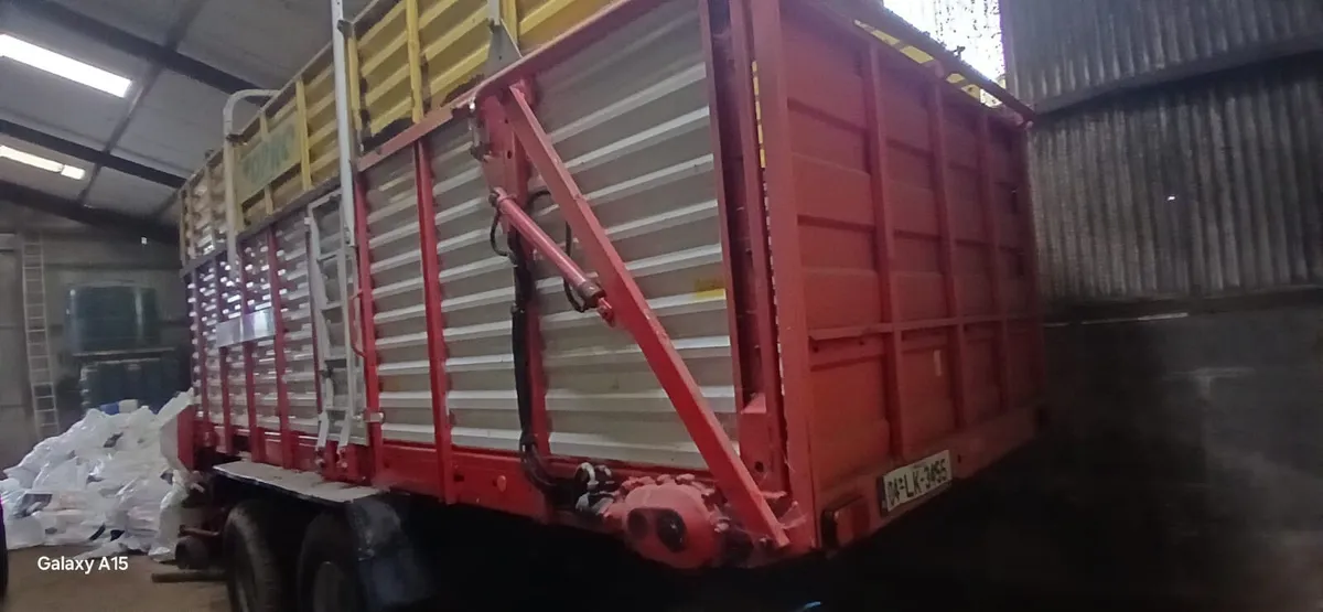 Silage wagon - Image 4