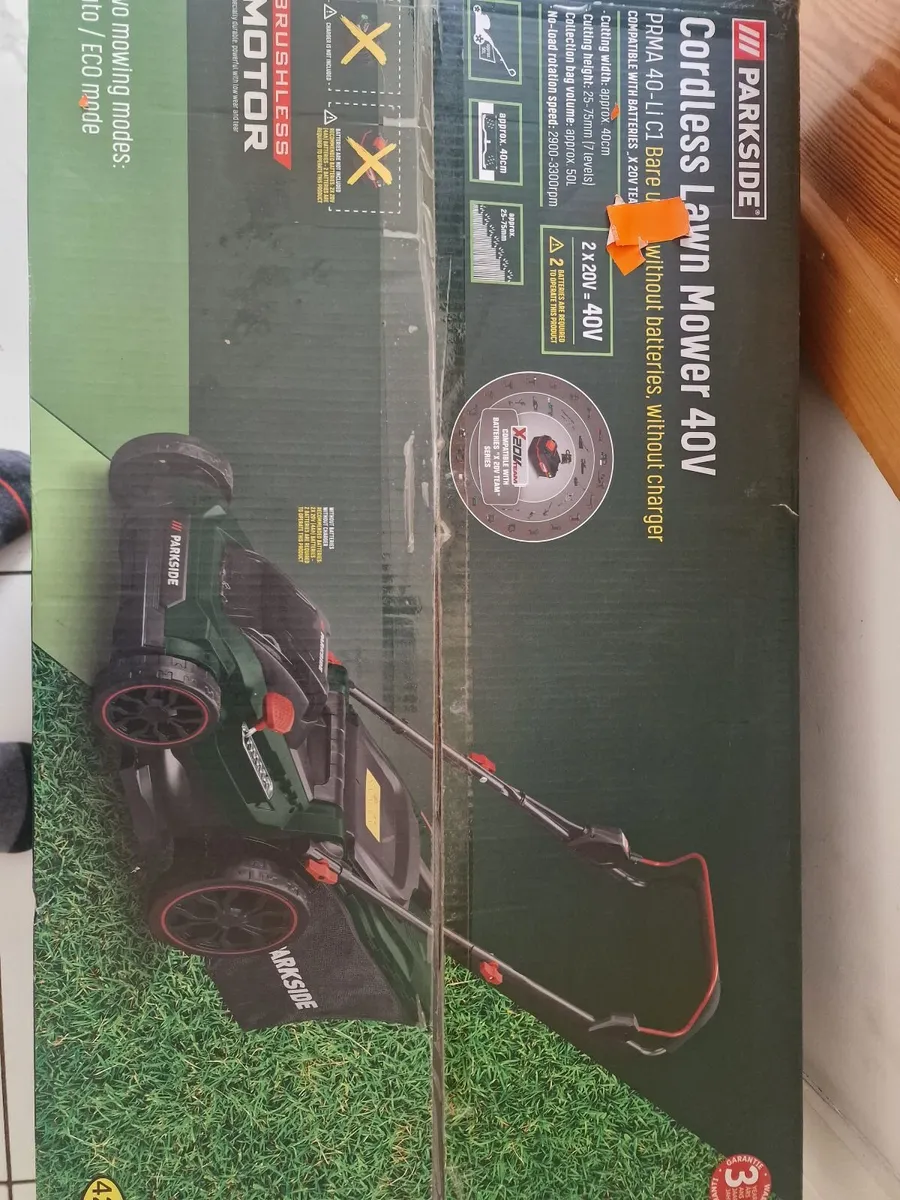 Cordless lawnmower 40V