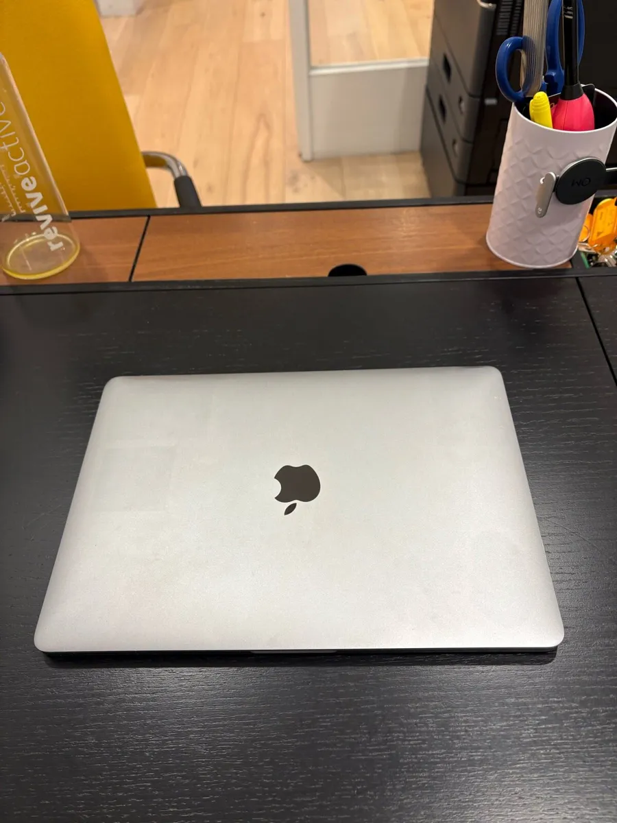2017 MacBook Pro Touchbar - Image 1