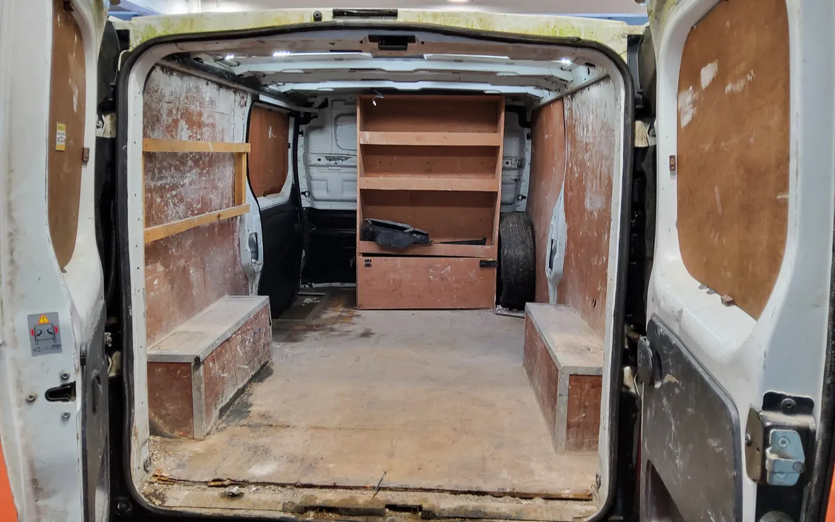 Nissan NV300 2017 - Image 4
