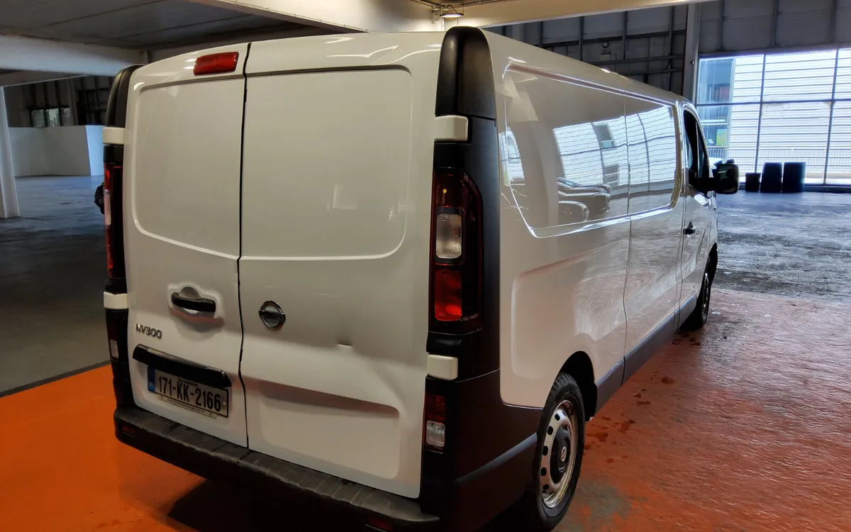 Nissan NV300 2017 - Image 3