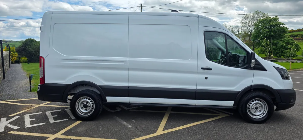Ford Transit 2023 - Image 4
