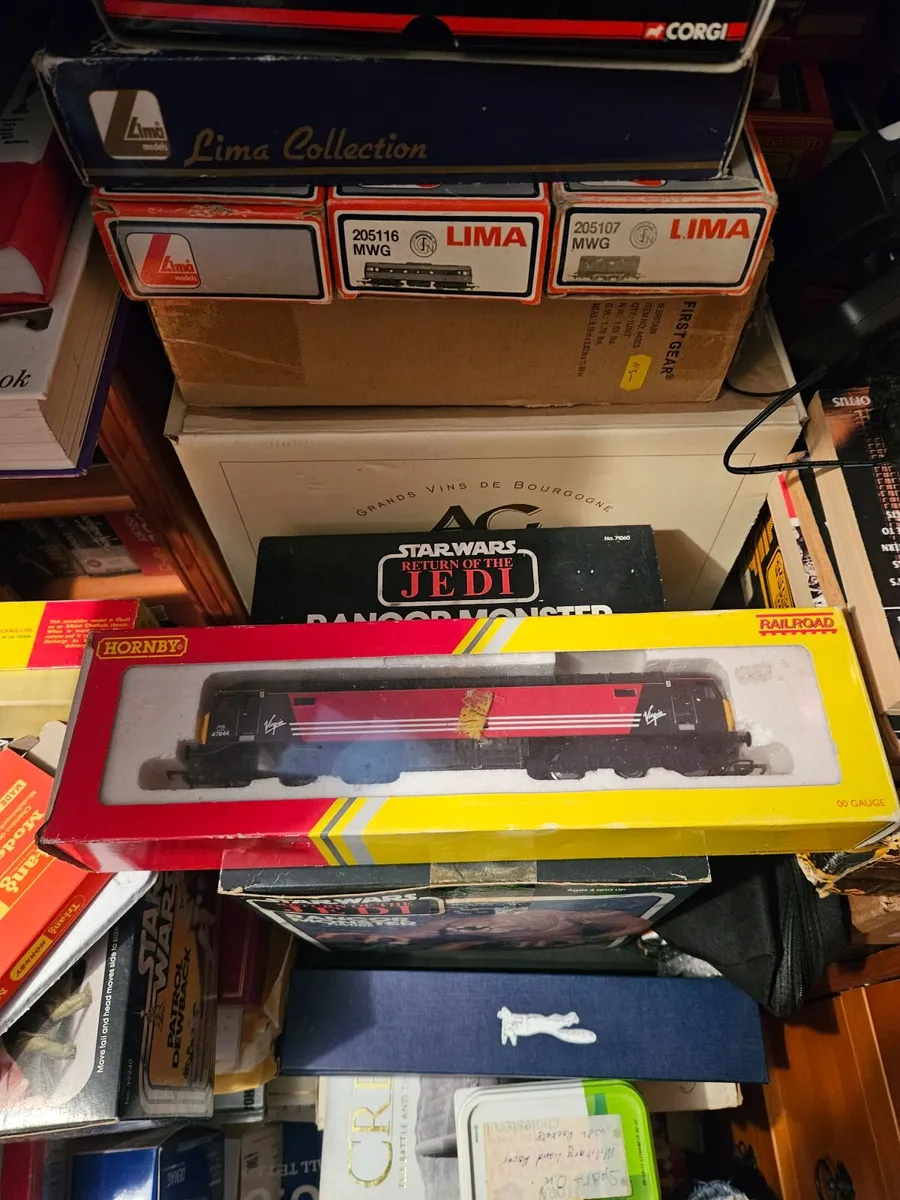 Hornby OO Gauge Virgin Trains Class 47 - Image 1