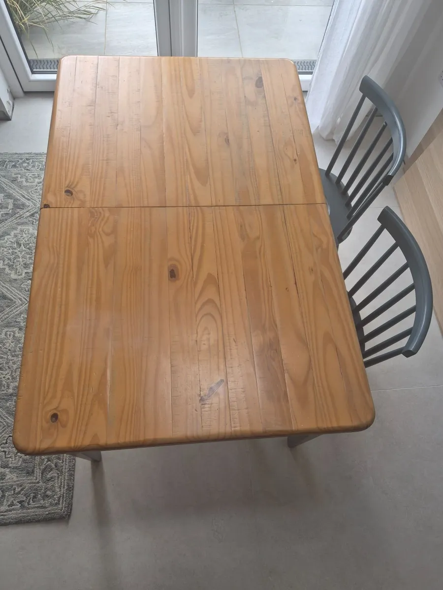 Dining table and 2 chairs - Image 3