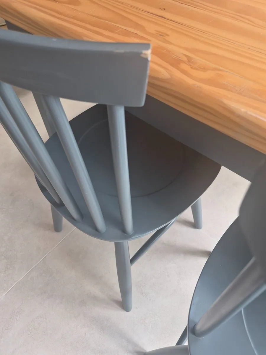 Dining table and 2 chairs - Image 4