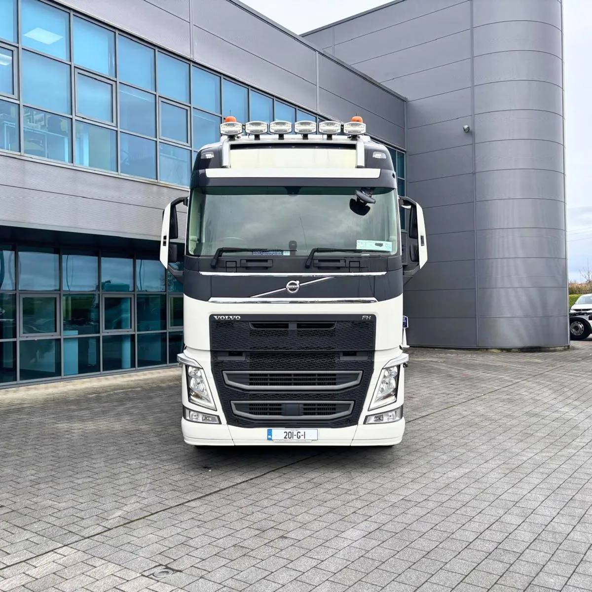 2020 FH 500 - Image 2