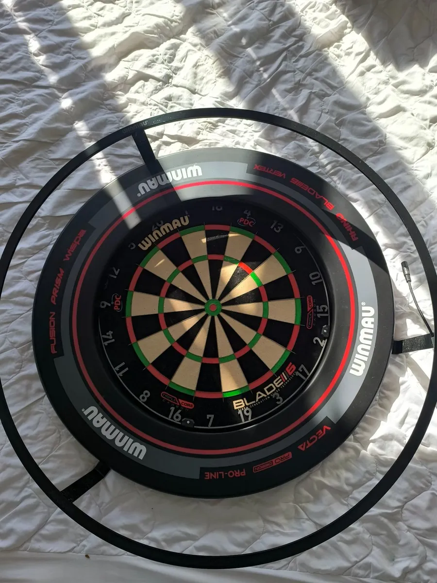 Winmau dart set up