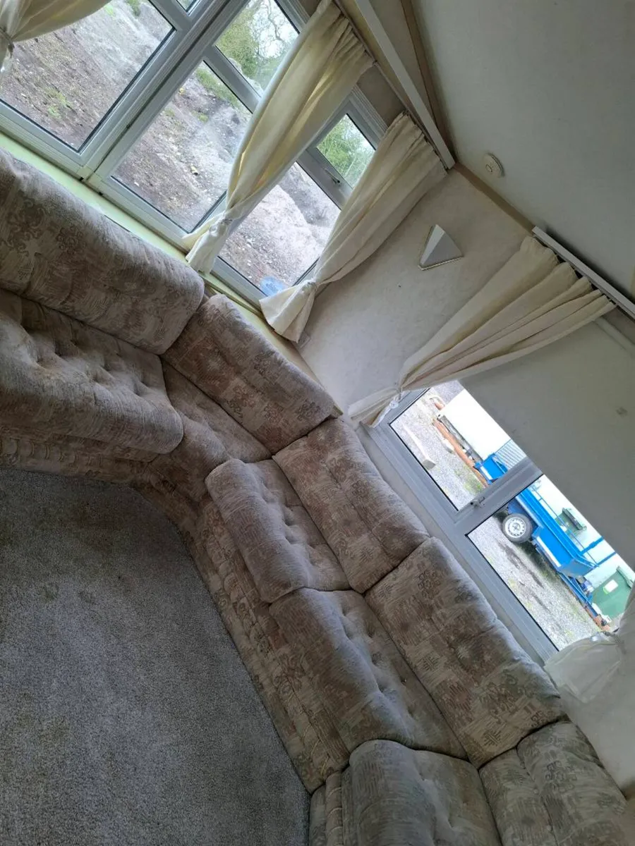 36 x 12 Lyndhurst Mobile Home - Image 2