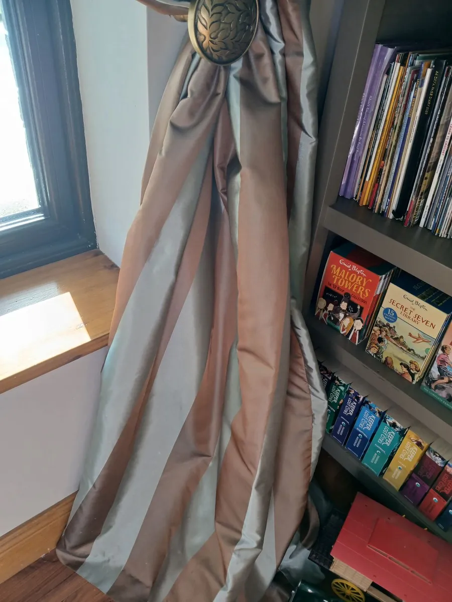 Bespoke luxurious curtains - Image 3