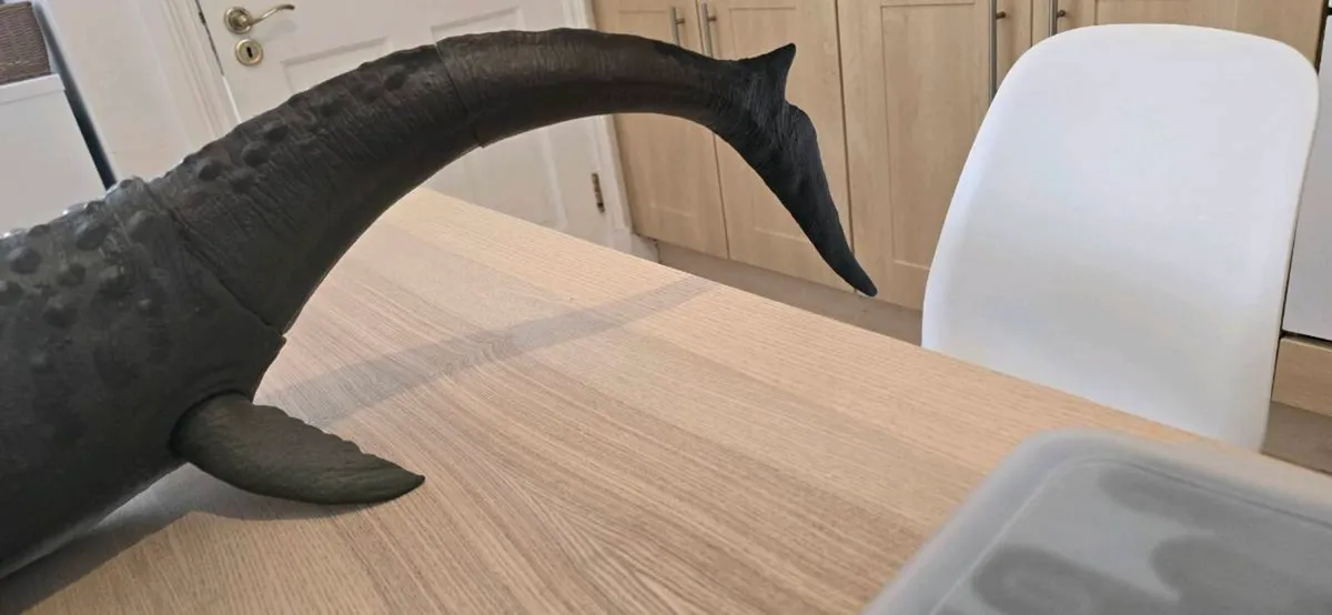 Jurassic World Super Colossal Mosasaur Figure - Image 3