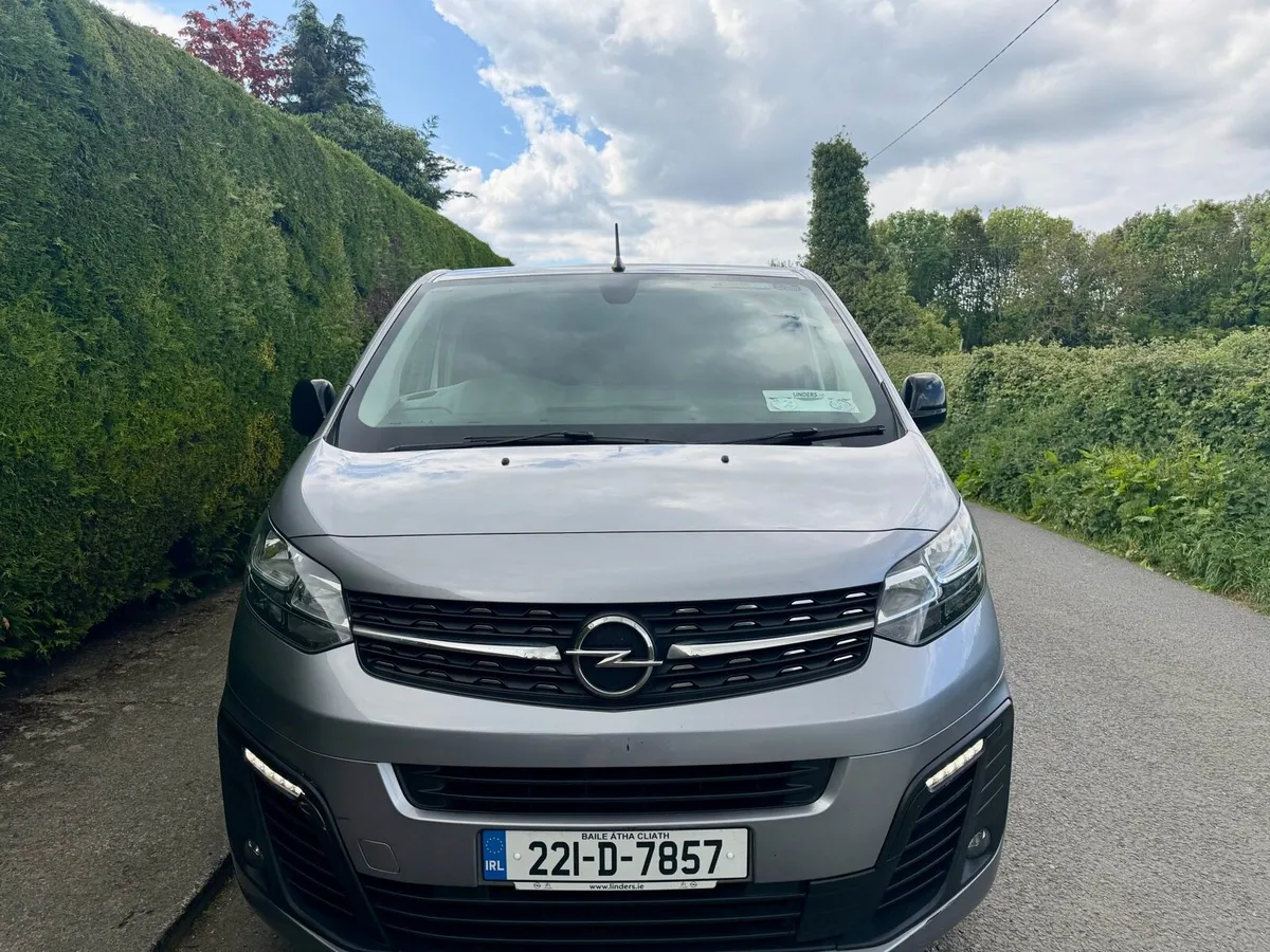 🔥 2022 Opel Vivaro Sport 🔥 - Image 3