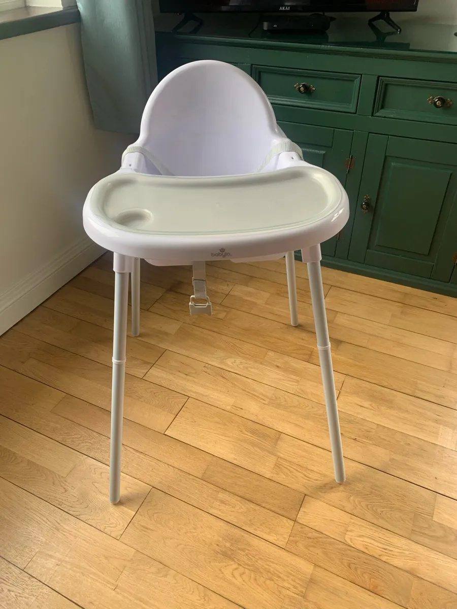 High chair - Image 1