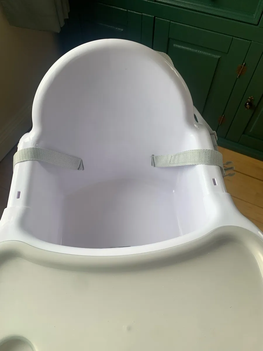 High chair - Image 2