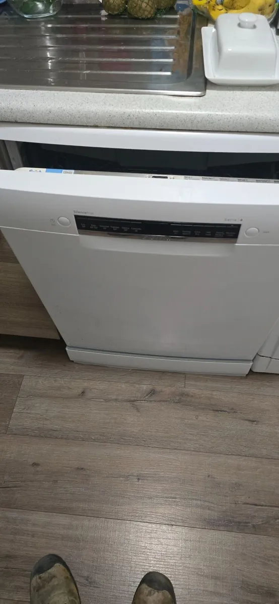 Dishwasher - Image 3