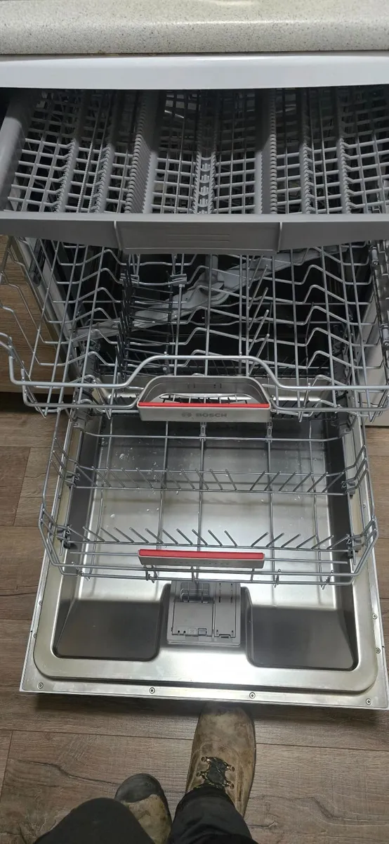 Dishwasher - Image 4